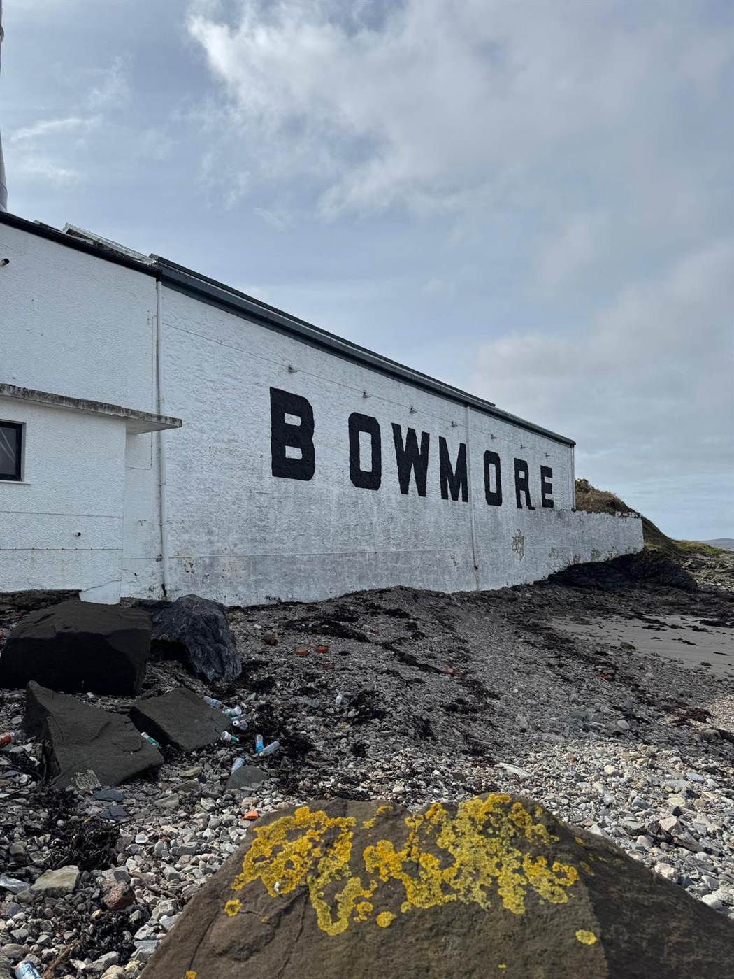 Bowmore distillery